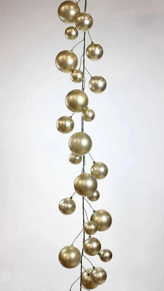 10' Platinum Garland Candy Apple Balls