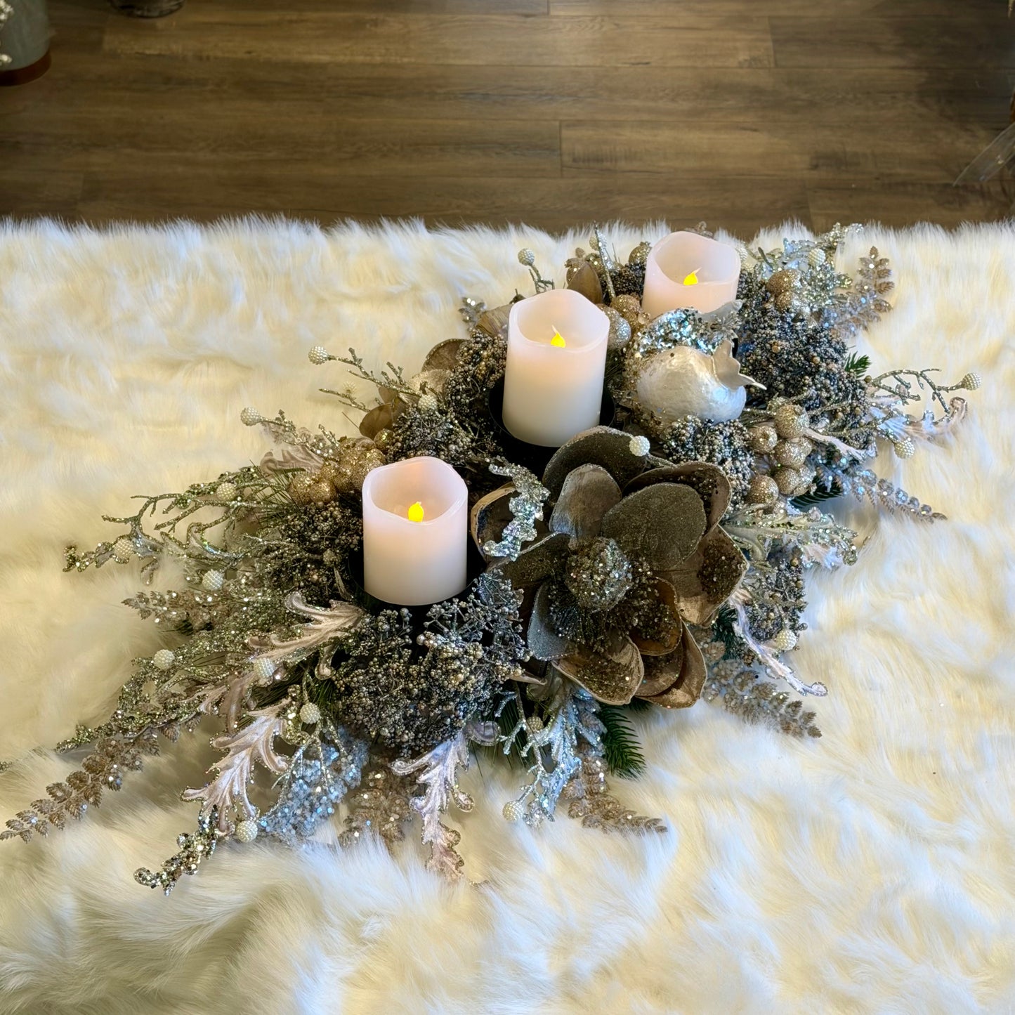32”x18”x9” Candleholder, Platinum