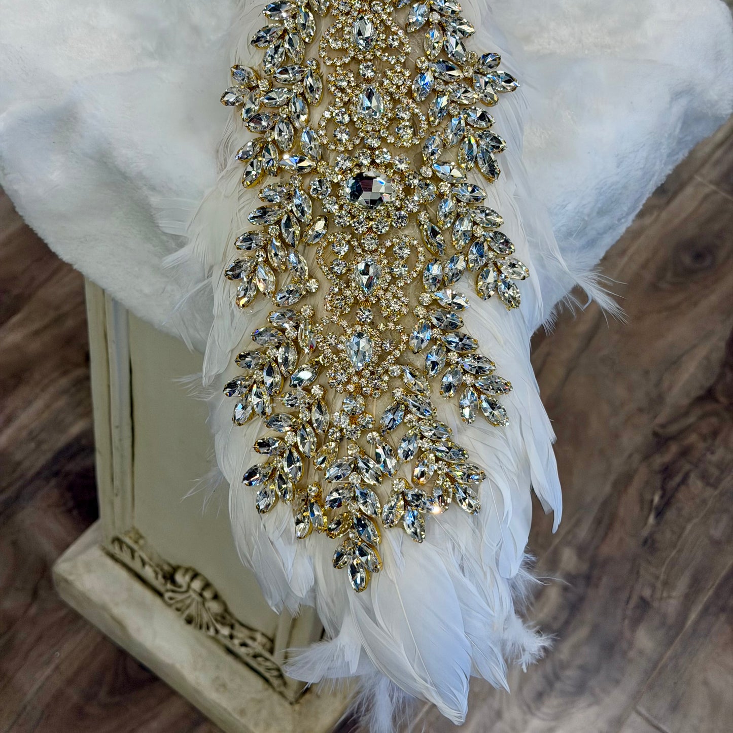 26” Sparkling Peacock, Gold on White